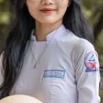 Student Loans - Nữ sinh xinh đẹp Việt Nam
